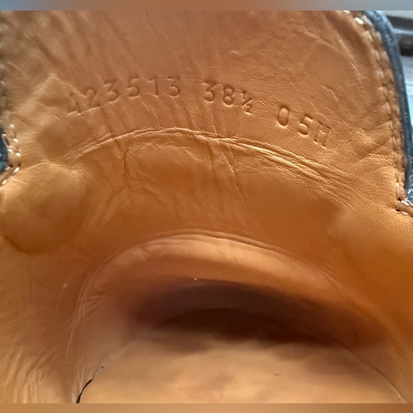 Gucci Women’s Princetown Mule Slides - Picture 5 of 8